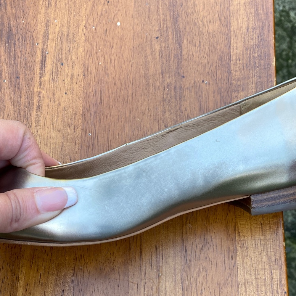 Clarks Women's Metallic Gold Heels - Picture 5 of 10
